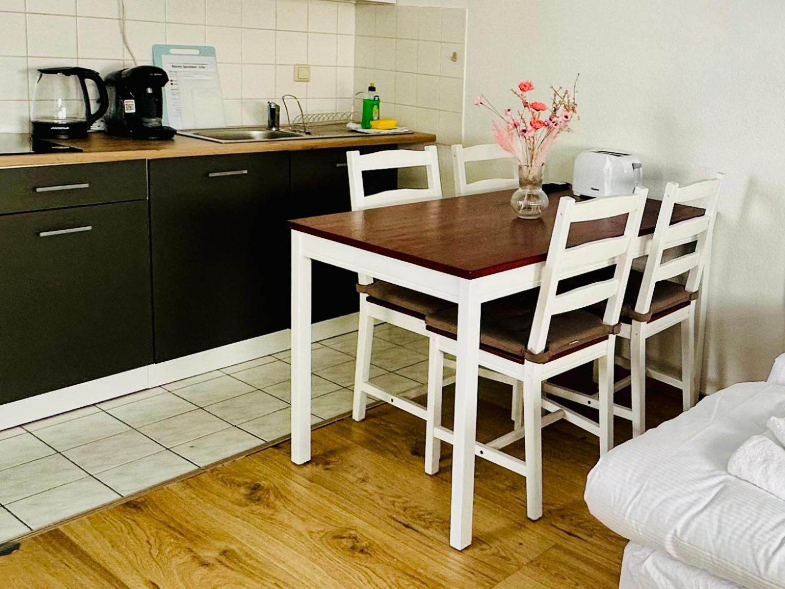 Studio Apartment In Stoetteritz With Balcony - Great Public Transport Links To The City Leipzig Extérieur photo