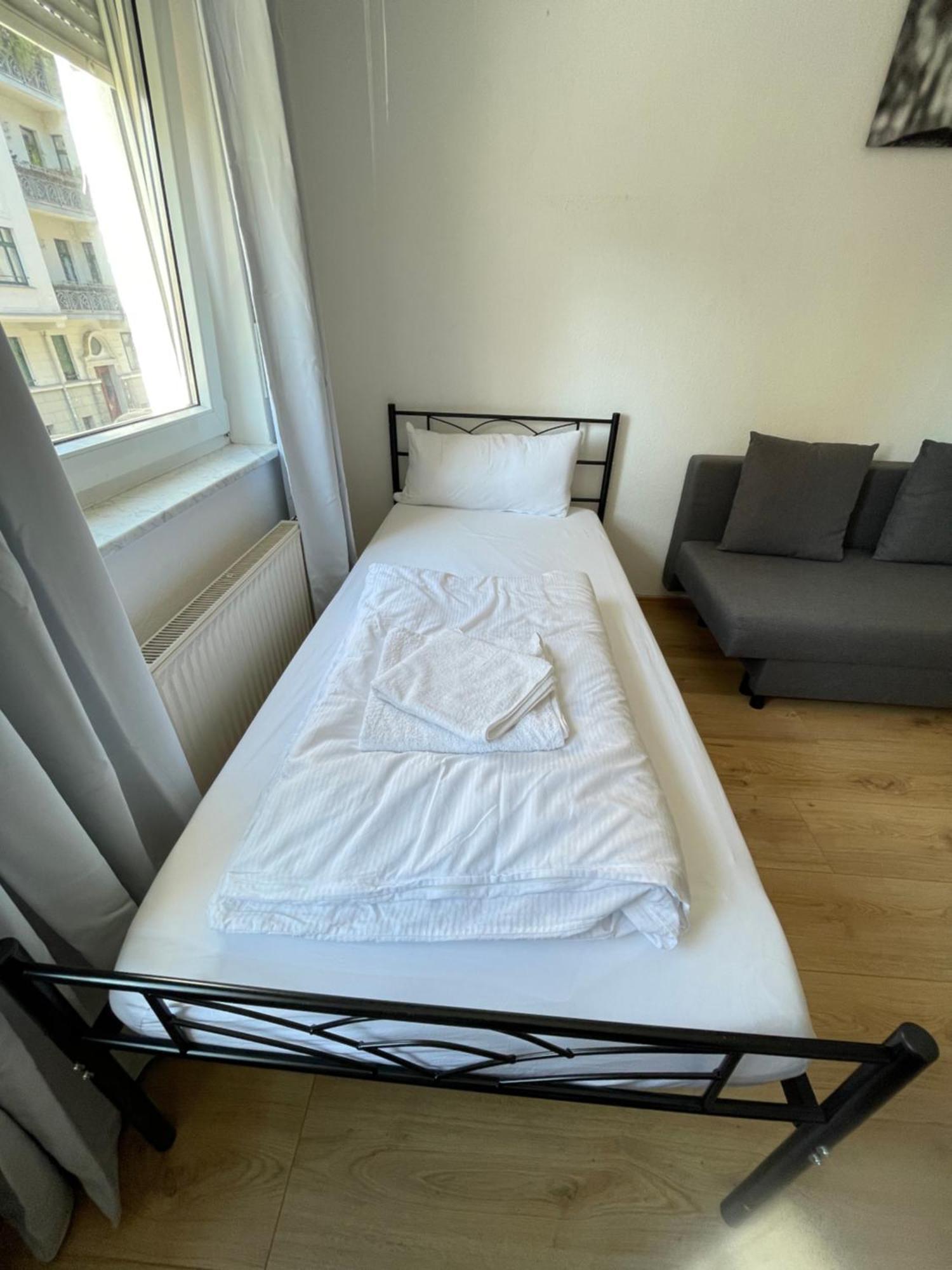 Studio Apartment In Stoetteritz With Balcony - Great Public Transport Links To The City Leipzig Extérieur photo